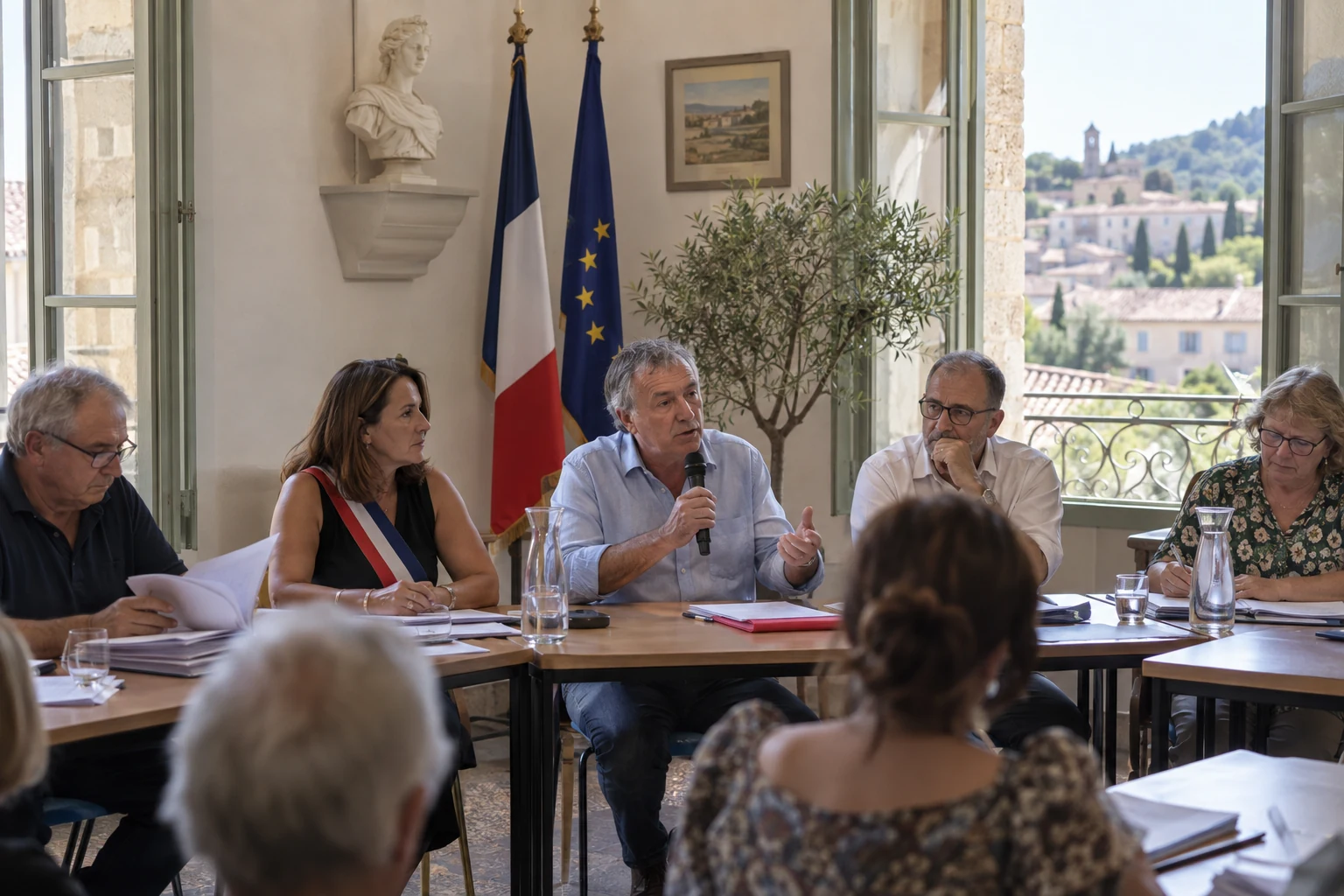 Mondragon : le conseil municipal s’oppose à un projet de centrale agrivoltaïque au Bréjas